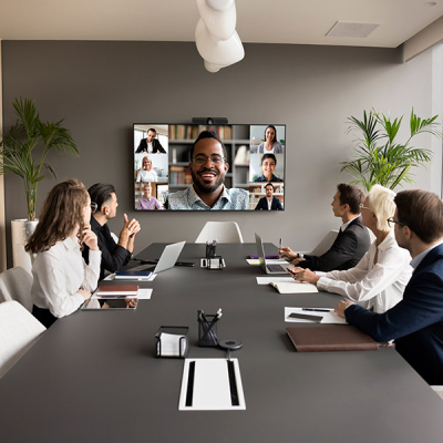 Cómo liderar equipos híbridos y digitales sin perder cohesión